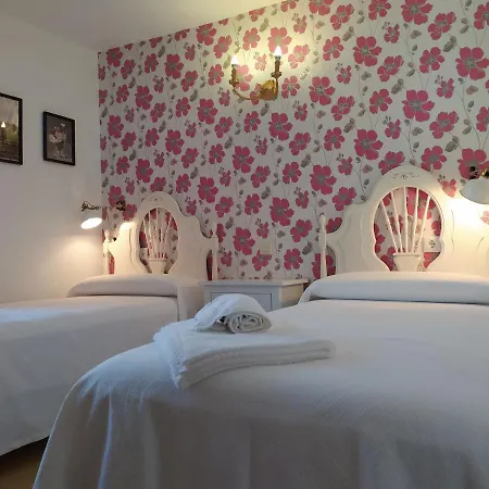 Rural Martin Banos De Montemayor