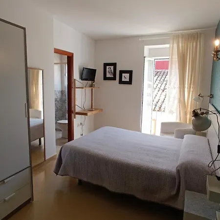 Rural Martin Banos De Montemayor